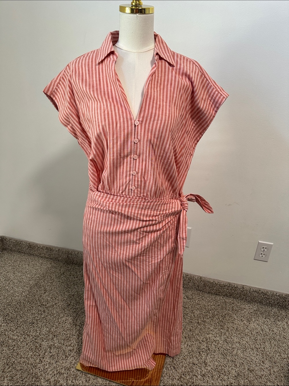 🧁 NWT Universal Thread Wrap Style Maxi Dress